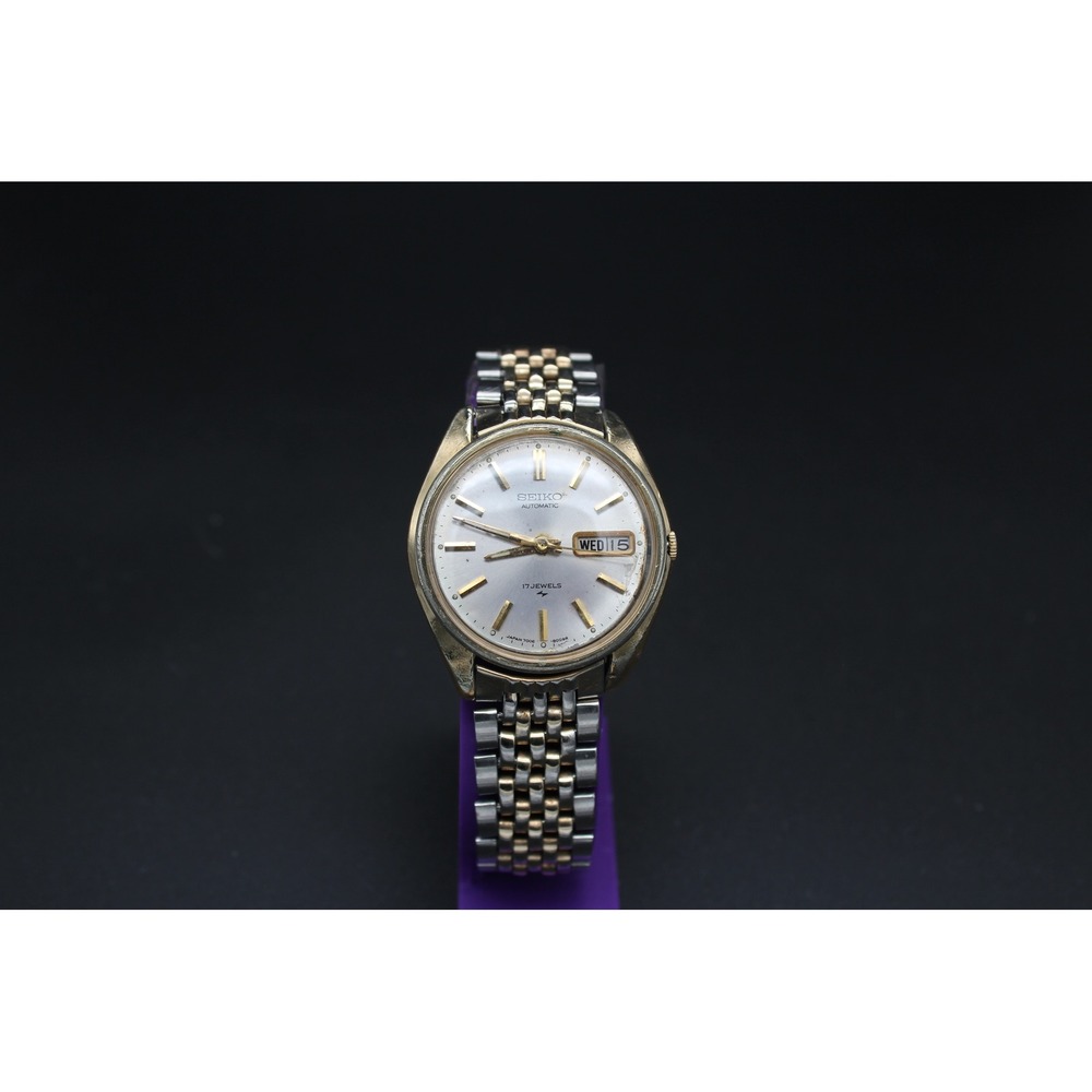 Vintage Seiko 7006-8007 Automatic 17J Day Date Original Seiko Bracelet